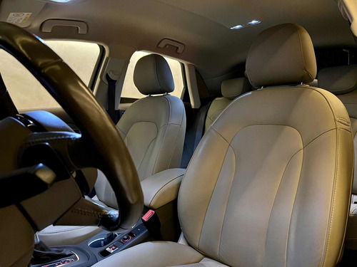 Imagem 15 de 18 de Audi Q3 2.0 Tfsi Attraction 2015 57.000km Camera De Ré E Tv