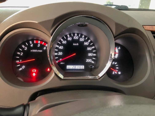 Toyota Sw4 2011 3.0 Srv 7l 4x4 Aut. 5p
