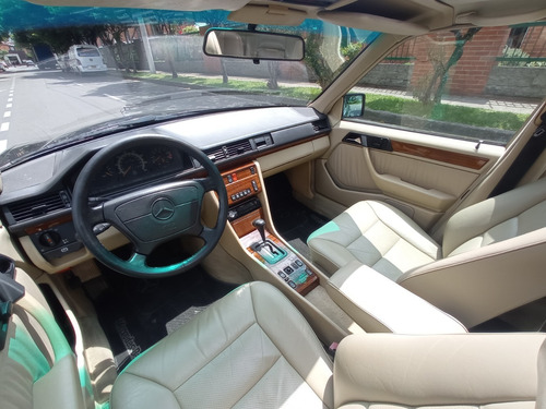 Mercedes-benz Clase E 300e At 3.000 Cc Tc Fe