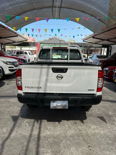 Nissan Frontier Sabanera gasolina 4x2