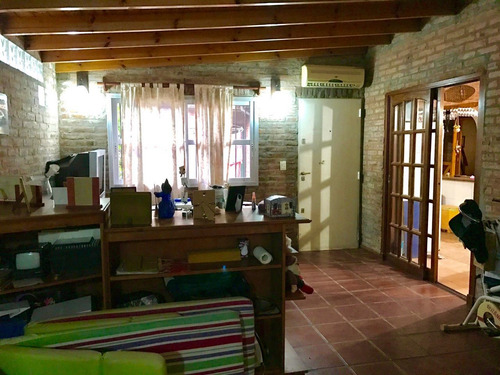 Hermosa Propiedad En Zona De Casas Quintas