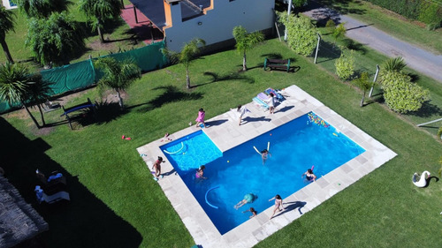 Imagen 3 de 18 de Preciosa Quinta Con Jardin Y Pileta Precio Por Dia