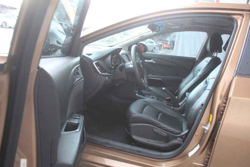 Imagen 7 de 15 de Chevrolet Cavalier 2019 4p Premier L4/1.5 Aut