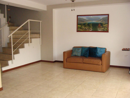 Imagen 3 de 15 de Townhouse En Venta Loma Linda 22-21350 Eva Castillo 0414.306.72.20