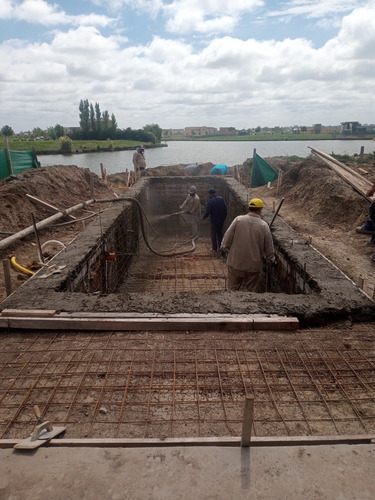 Construcción De Piletas De Hormigón- Revestimientos - Luces
