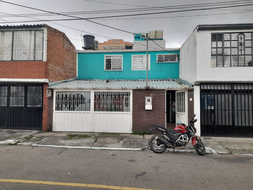 Casa En Arriendo En Bogotá San Joaquín. Cod 112485