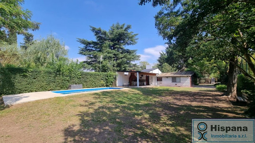 Retasada!! Casa En Venta, En Del Viso, Barrio Los Jazmines, Sobre La Calle Necochea Esquina Florida.