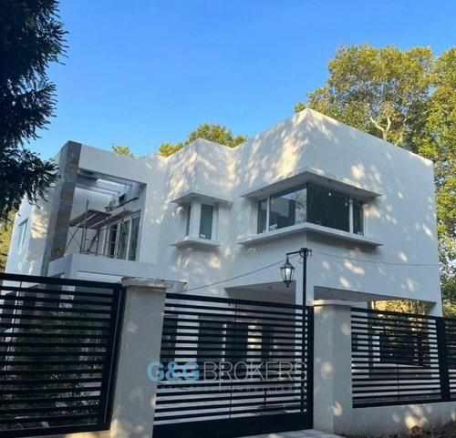 Casa En Venta Racionalista Parque Leloir