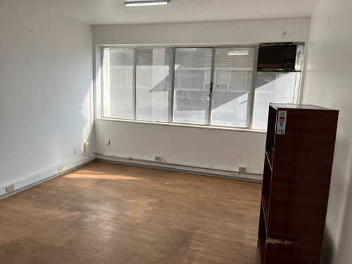 Arriendo Oficina De 7 Box 145 M2 Tenderini Santiago