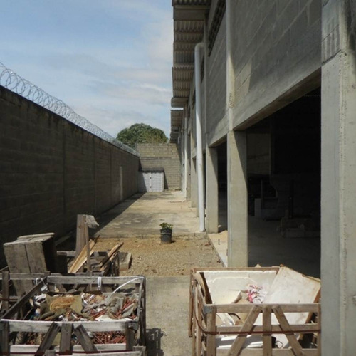 Imagen 8 de 9 de Venta De Galpones En Un Conjunto Cerrado, Salida De Barquisimeto A Yaracuy