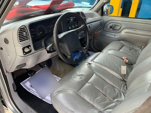 Imagem 6 de 10 de Chevrolet Silverado