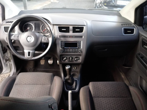 Imagem 4 de 10 de Volkswagen Crossfox 1.6 Mi Flex 8v 4p Manual