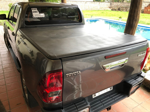 Imagen 12 de 15 de Toyota Hilux 2017 Sr C/d 4x2 2.4 Cc.