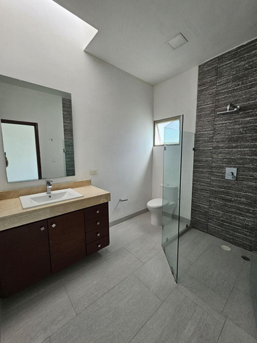 Casa En Venta Merida, Temozon Norte, Entrega Inmediata.