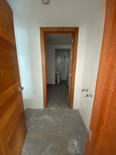 Imagen 12 de 26 de La Esperilla Apto. Nuevo, Piso 18 - 3hbs -3 Parqueos - Hermosa Vista Al Mar Y A La Ciudad - Área Social Con Lounge Bar Piscina Con Hidroterapia - Gimnasio -spa De Masaje - Sauna- Área Infantil Salón