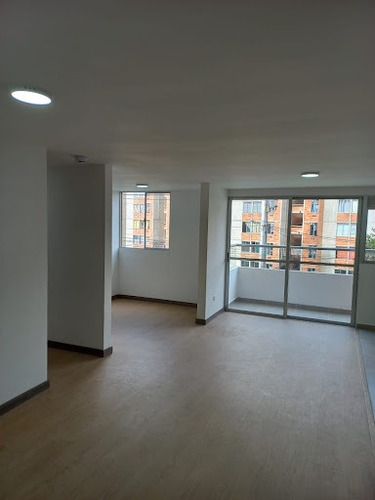 Imagen 2 de 10 de Apartamento En Venta Calasanz 472-3052