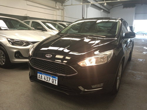Ford Focus Iii 2.0 Sedan Se Plus At6 2016 Ilarioautos
