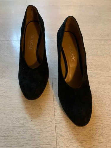 Zapatos Paruolo Alexia De Gamuza Negro Con Taco Premium