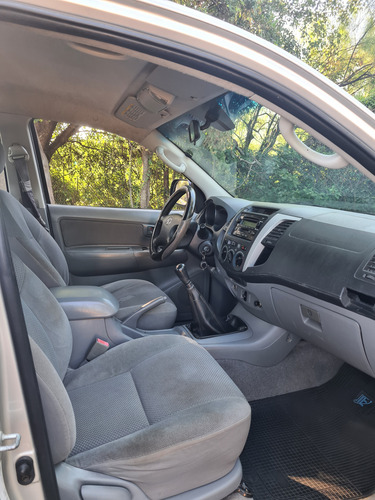 Toyota Hilux 3.0 D/cab 4x2 Srv