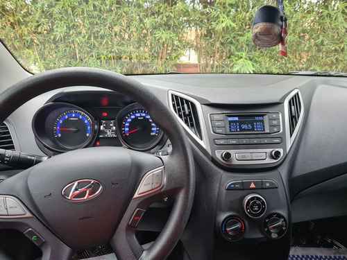 Imagem 6 de 7 de Hyundai Hb20 1.0 Comfort Plus Flex 5p