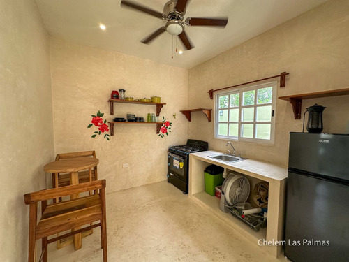 Encantadora Casa De Una Planta Las Palmas En Venta Ubicada En Chelem Puerto.