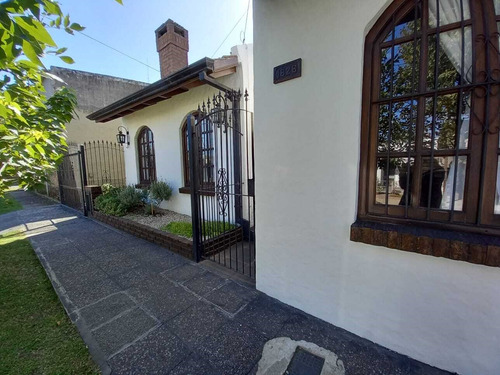 Casa En Venta En Berazategui, G.b.a. Zona Sur, Argentina