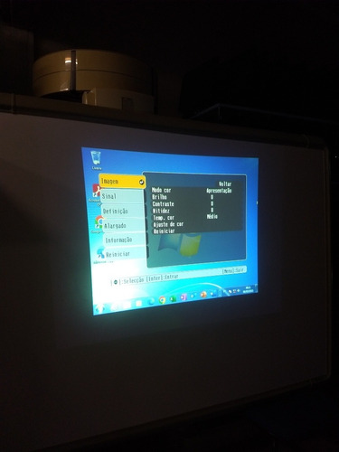 Projetor Epson Powerlite S3 1600 Lúmens S/ Controle (Usado)