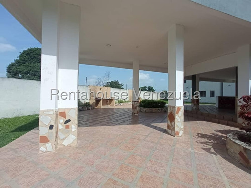 Luis Quiroz Vende Apartamento Paraparal Los Guayos 65 Mtrs2 Piso Bajo Pozo A/a Vigilancia 24/7 Lq 25-23330