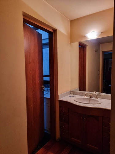 Amplia Casa En Villa Nueva Guaymallén
