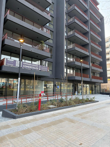 Se Arrienda Local Con Alto Flujo De Ventas Avda Las Condes.
