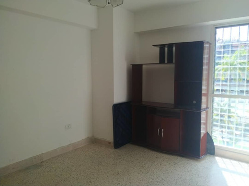 Imagen 4 de 14 de Apto Tipo Estudio Edif Riga Los Nuevos Teques