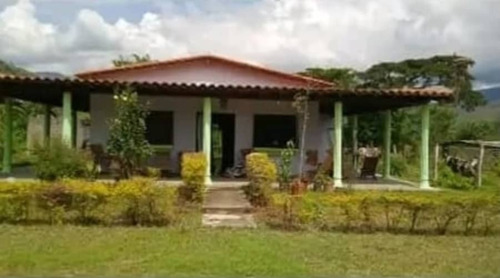 En Venta Finca En Chirgua Edo. Carabobo (sc)