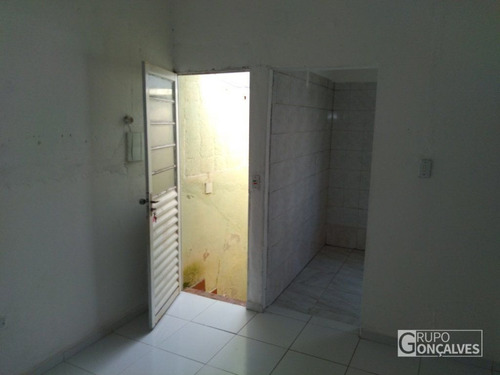 Imagem 3 de 10 de Casa, Não Independente, Assobradada Para Locação No Bairro Cidade Lider, 2 Dorm, 1 Suíte, 40 M. - Código: 3319