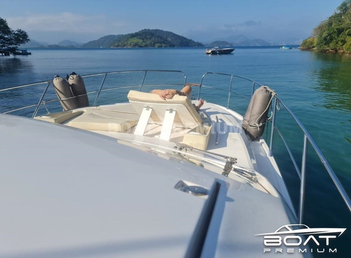 Imagem 4 de 9 de Sessa C40, 2012, 2x Volvo Penta D4 300hp - Phantom - Cranchi