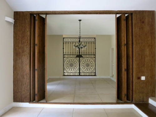 Imagem 12 de 16 de Casa - Venda - 4 Suites - Jd Petropolis - Reo46791