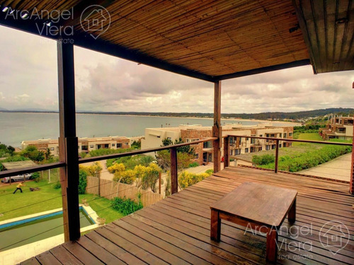 Casa Con Piscina Vista Al Mar En Punta Ballena En Alquiler Venta