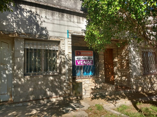 Imagen 1 de 12 de Venta Casa 3 Amb. Y Depto De 2amb. Zona La Tablada