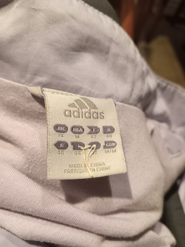 Campera Deportiva Adidas Muy Buen Estado, Original Lila M (Usado)