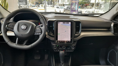 Imagen 17 de 18 de Fiat Toro Volcano
