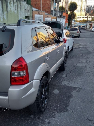 Imagem 5 de 9 de Hyundai Tucson 2010 2.0 Gls 4x2 Aut. 5p