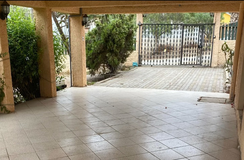 Encantadora Casa Para 12 Con Piscina Y Amplio Patio