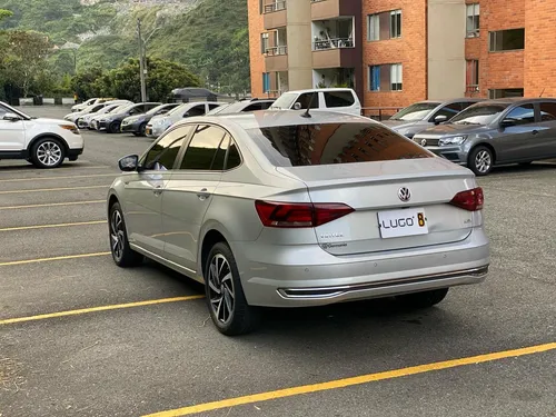 Volkswagen Virtus Virtus Highline Automático Único Dueño