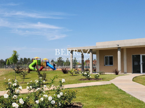 Casa Venta 5 Ambientes En Santa Lucía Pilar Del Este Lote De 467 M2