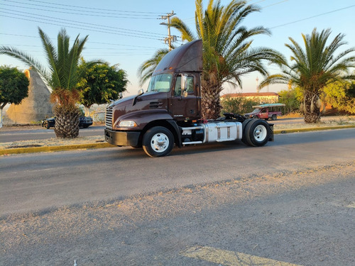 Excelente Tractocamion Mulita Mack Año 2012 Estándar 10 Velo