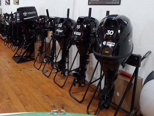 Imagen 5 de 15 de Motor Marino Fuera De Borda Tohatsu 9.8 Hp Cuatro Tiempos