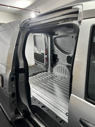 Renault Kangoo FURGON NAFTA 1.6 CADENERO