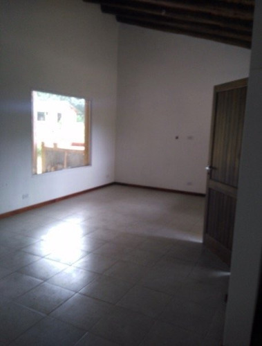 Imagen 3 de 14 de Venta De Vivienda En Barrio Cuatro Horizontes Viv0201