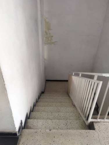 En Venta Casa Con Terreno De 700mts2, Excelente Para Fondo De Comercio. Se Escuchan Propuesta.