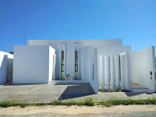 Casa Naay, Nueva En Venta Merida, Dzytia (avc-1176)