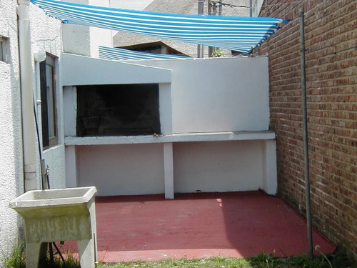 Casas Y Apartamentos En Piriapolis Frente Al Mar Dueño Alquila 4500 Pesos El Fin De Seman